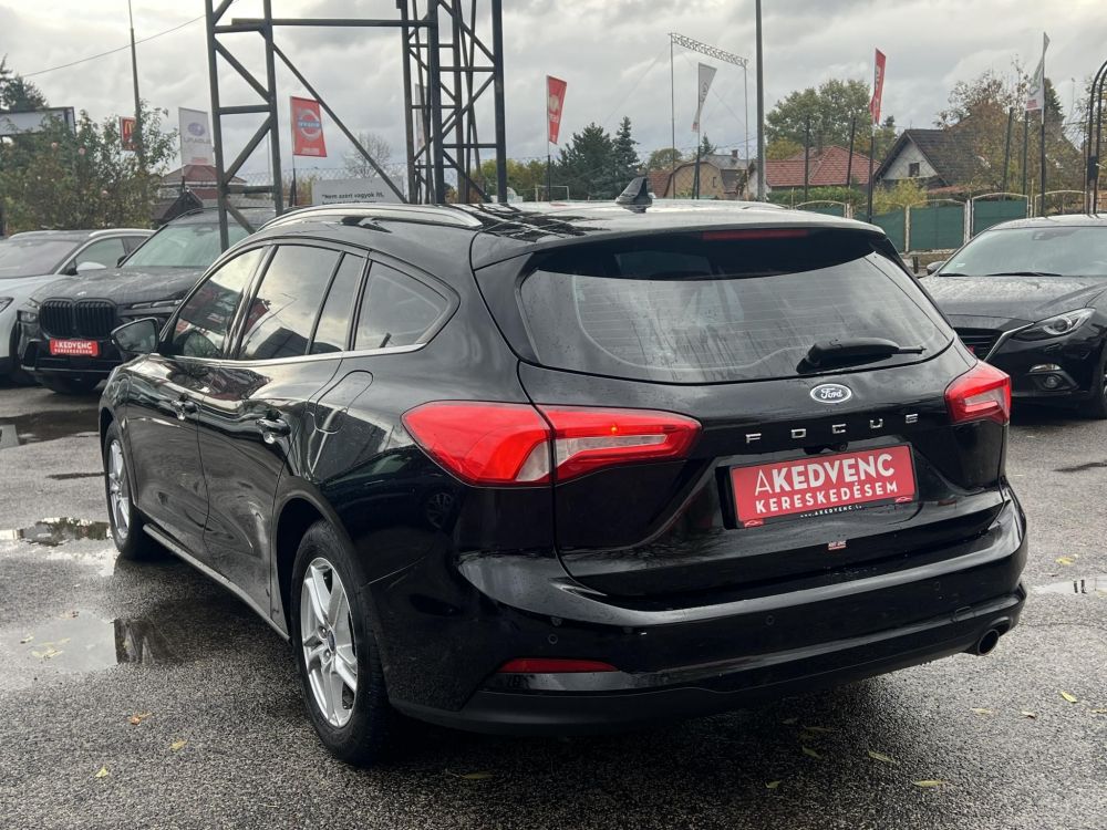 FORD FOCUS 1.0 EcoBoost Connected M.o.-i 1.tul. Márkaszervizelt! Carplay