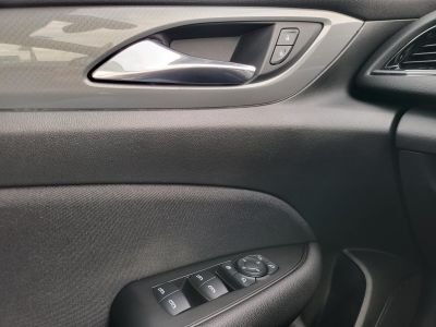 OPEL INSIGNIA Sports Tourer 2.0 CDTI Innovation Start Stop (Automata) LED Holttér Sávtartó Navi Carplay Ülésfűtés Kamera Vonóhorog