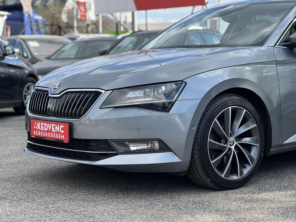 SKODA SUPERB 2.0 TDI SCR L&K DSG Vaj bőrbelső. tolatókamera. adaptív futómű. teljes szerviztörténet!