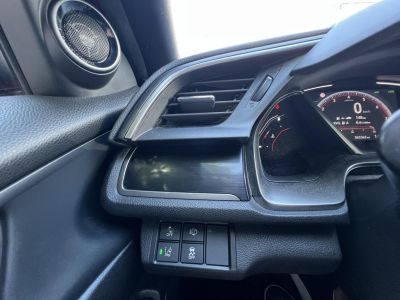 HONDA CIVIC 1.0 T Executive Sport Line 65e km. Magyarországi. 2 tulajdonos. Teljes szerviztörténet!