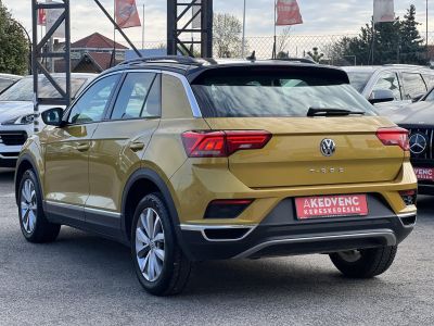 VOLKSWAGEN T-ROC 1.5 TSI ACT Style DSG 140e km. Magyarországi. Friss műszaki vizsga!