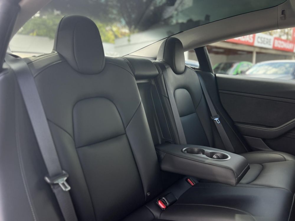 TESLA MODEL 3 Performance AWD (Automata) Mátrix LED. Hőszivattyús. gyári garanciális 2029-ig