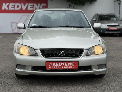 LEXUS IS 200 Sport Cross klíma. bőrbelső. ülésfűtés. téli-nyári kerék garnitúra. vezérlés cseréve!