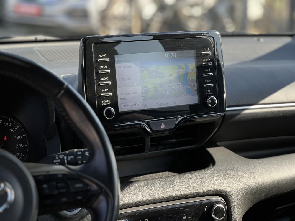 TOYOTA YARIS 1.5 Hybrid Comfort Style e-CVT