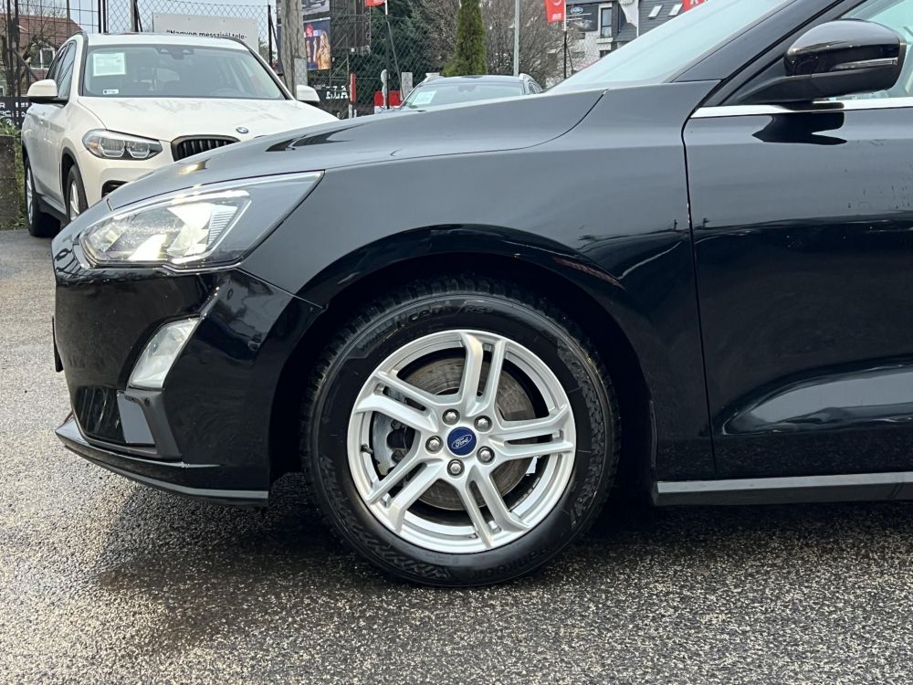 FORD FOCUS 1.0 EcoBoost Connected M.o.-i. 1.tul. Márkaszervizelt! Carplay