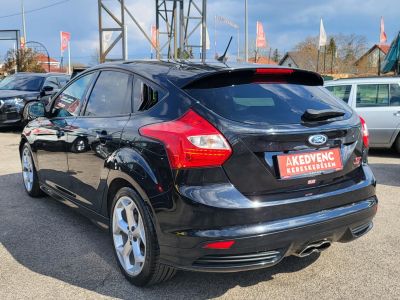 FORD FOCUS 2.0 Ecoboost ST3 250le! megkímélt! xenon. ülésfűtés. tempomat. digitklíma