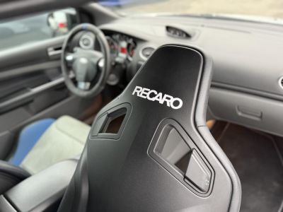 FORD FOCUS RS 2.5 T Értékes kiegészítőkkel