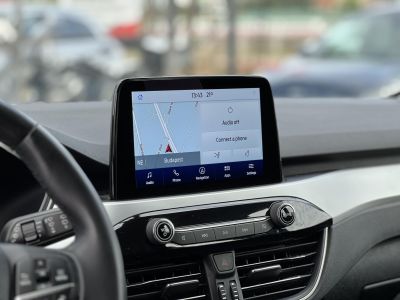 FORD KUGA 2.5 PHEV Freedom CVT 123e km. 70 km elektromos hatótáv. ülés-kormányfűtés. vonóhorog!