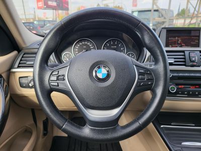 BMW 335i (Automata) Luxury Napfénytető Vajbőr Ülésfűtés Navi Bluetooth