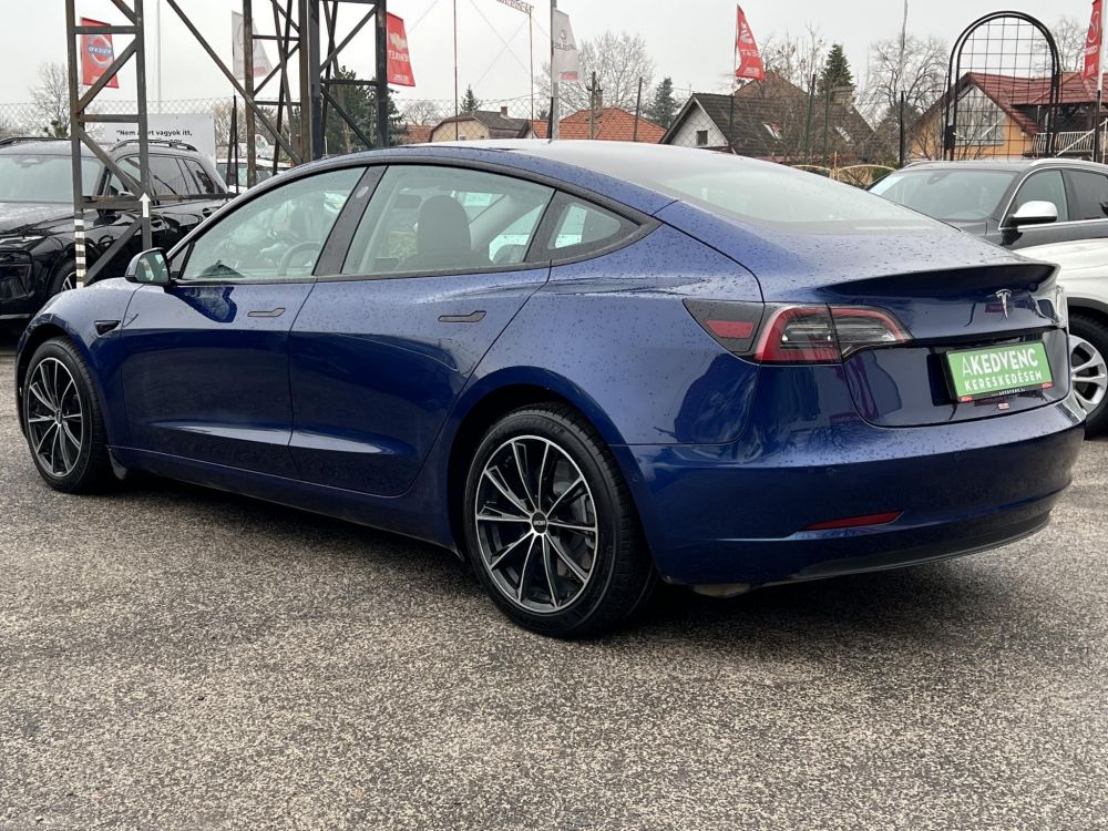 TESLA MODEL 3 RWD (Automata) 34e km. 2030-ig garancia