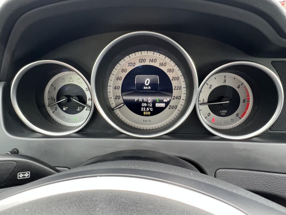 MERCEDES-BENZ C 220 CDI BlueEFFICIENCY Avantgarde (Automata) AMG csomag. Téli-nyári garnitúra. Álomszép beltér!