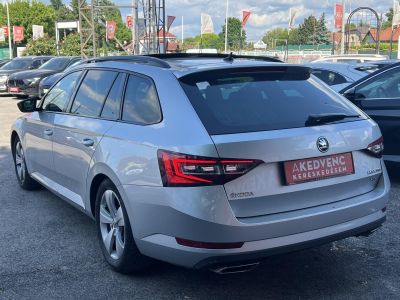 SKODA SUPERB Combi 2.0 TSI SportLine 4x4 DSG 280le. M.o.-i. 1.tul. Márkaszervizelt. Magasan felszerelt. Téli-nyári kerék!