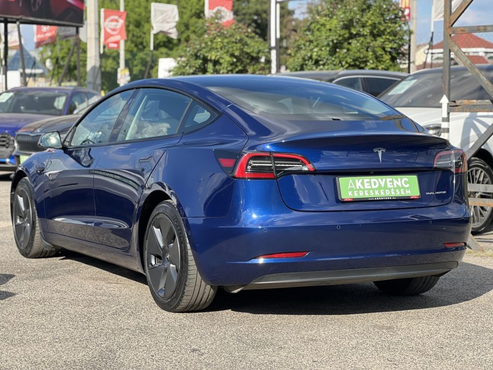 TESLA MODEL 3 Long Range AWD (Automata) Gyári akku és hajtásgarancia!