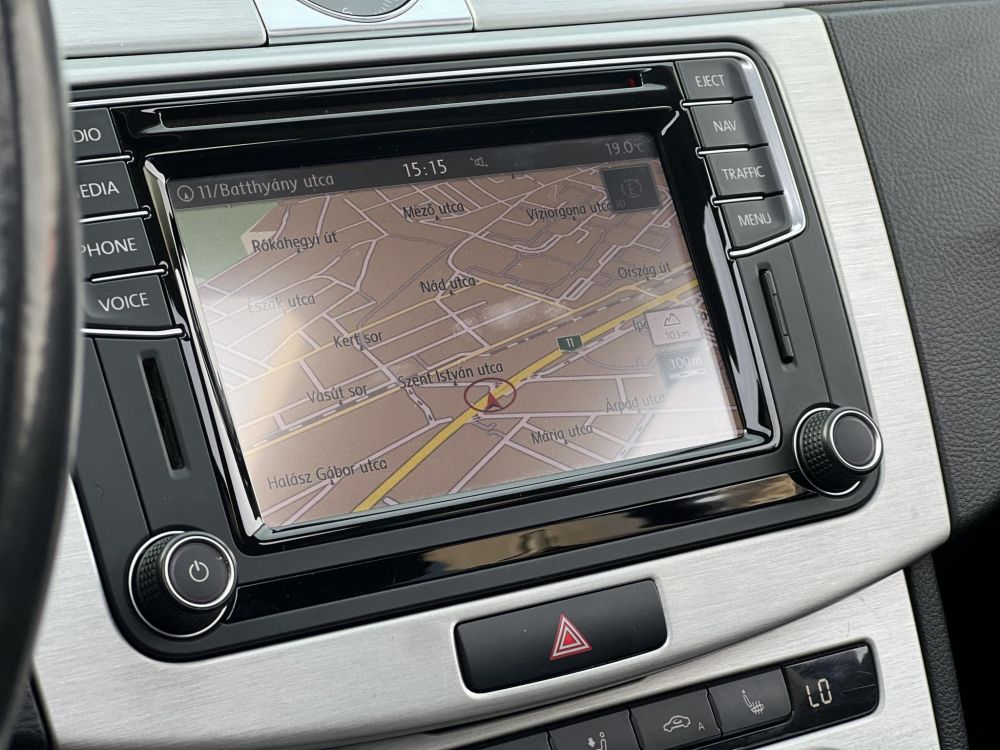 VOLKSWAGEN PASSAT Variant 3.6 V6 Highline 4Motion DSG Xenon Panorámatető Tempomat Ülésfűtés Vonóhorog