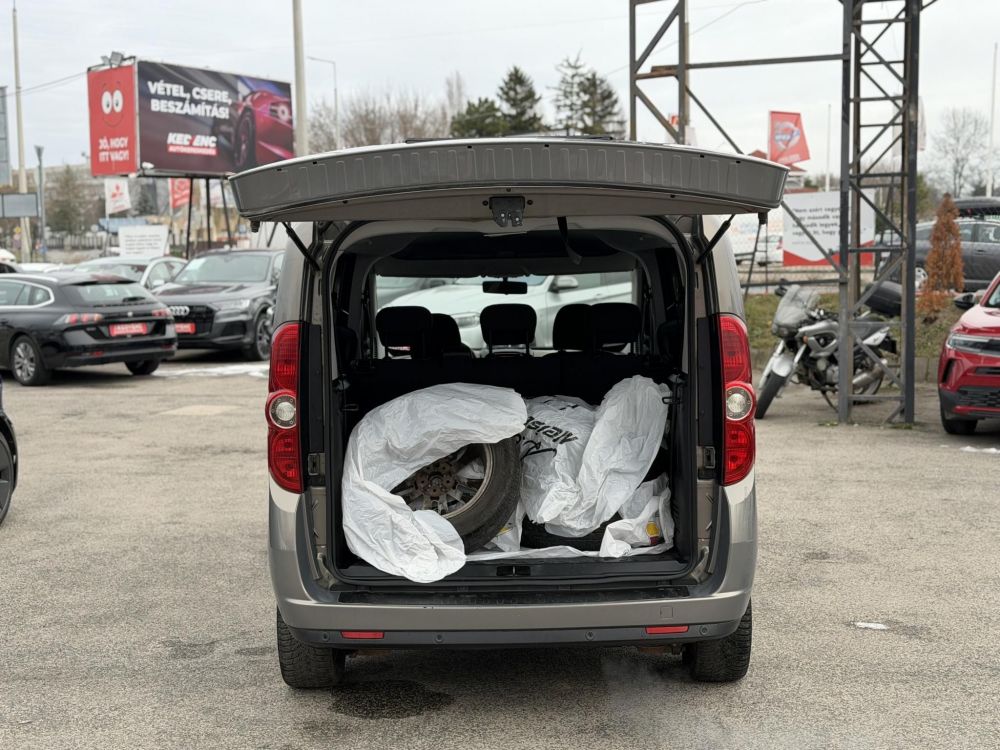 OPEL COMBO 1.6 CDTI L1H1 Enjoy 7 személyes M.o.-i. 1.tul. Márkaszervizelt. Téli-nyári kerék garnitúra!