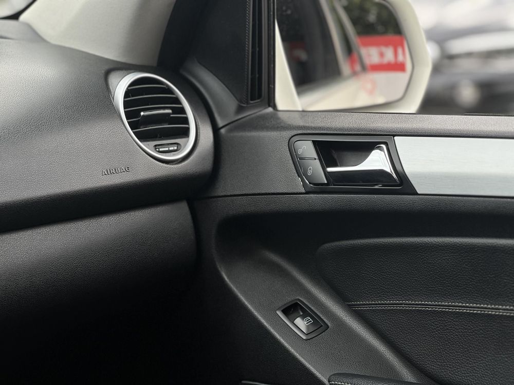 MERCEDES-BENZ ML 320 CDI (Automata) harman/kardon. légrugó. napfénytető. hátsó TV. alcantara belső!