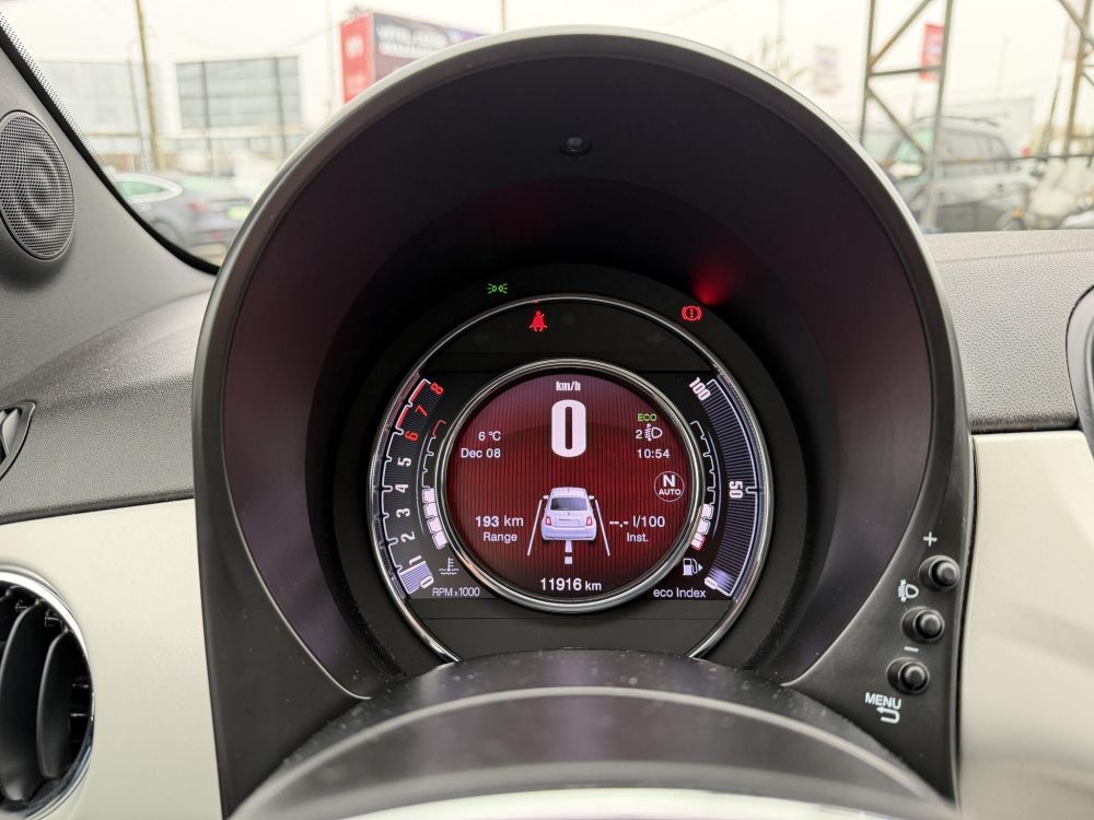 FIAT 500 1.2 8V Star Dualogic 12e km. Magyarországi Panorámatető Téli-nyári kerék Újszerű állapot!