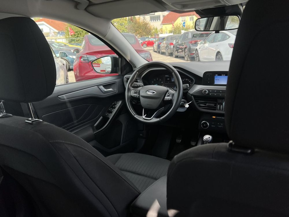 FORD FOCUS 1.0 EcoBoost Trend M.o.-i. 1.tul. Márkaszervizelt!