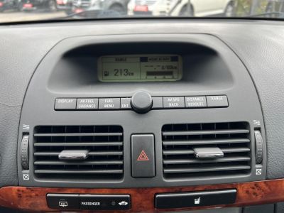 TOYOTA AVENSIS 2.0 Sol Executive (Automata) Tempomat Digitklíma Ülésfűtés Bőr Téli-nyári gumi!
