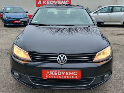 VOLKSWAGEN JETTA 1.4 TSI BMT Highline DSG Magyarországi Tempomat Ülésfűtés Frissen szervizelt!