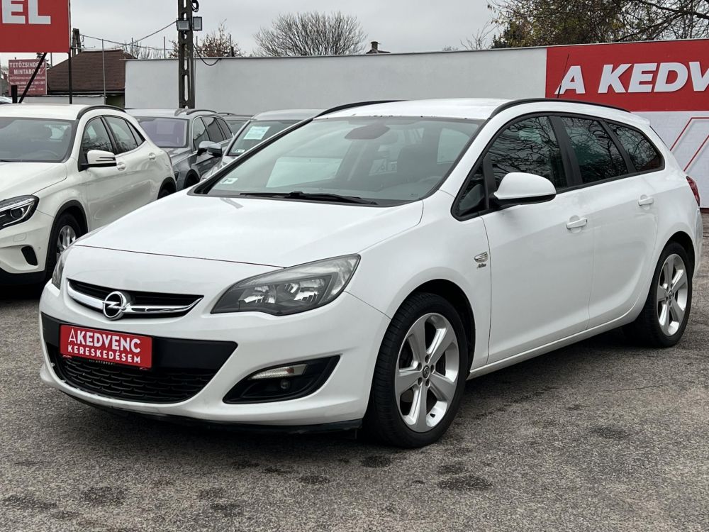 OPEL ASTRA J 1.6 Selection Klíma Tempomat Bluetooth Új kuplung! Téli/nyári garnitúra!