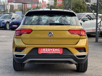 VOLKSWAGEN T-ROC 1.5 TSI ACT Style DSG 140e km. Magyarországi. Friss műszaki vizsga!