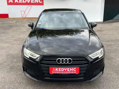 AUDI A3 Sportback 1.6 TDI Sport Friss vezérlés! Xenon Tempomat Navi Bluetooth Ülésfűtés