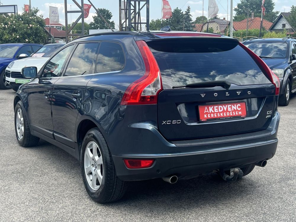 VOLVO XC60 2.4 D [D3] Kinetic Geartronic Klíma Tempomat világos bőr belső! LEGJOBB ÁRON!