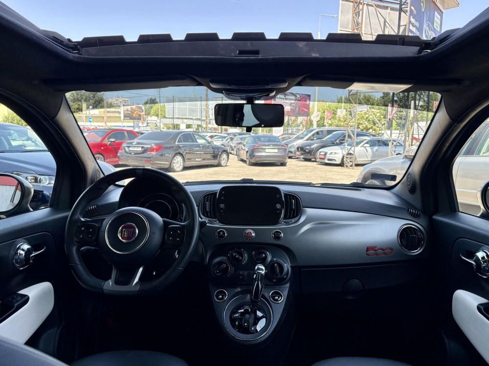 FIAT 500 1.2 8V Lounge Dualogic M.o.-i. Klíma Tempomat Bluetooth 42e km! Military green Edition!