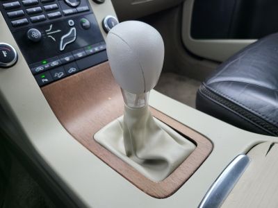 VOLVO XC70 2.4 D [D5] AWD Momentum