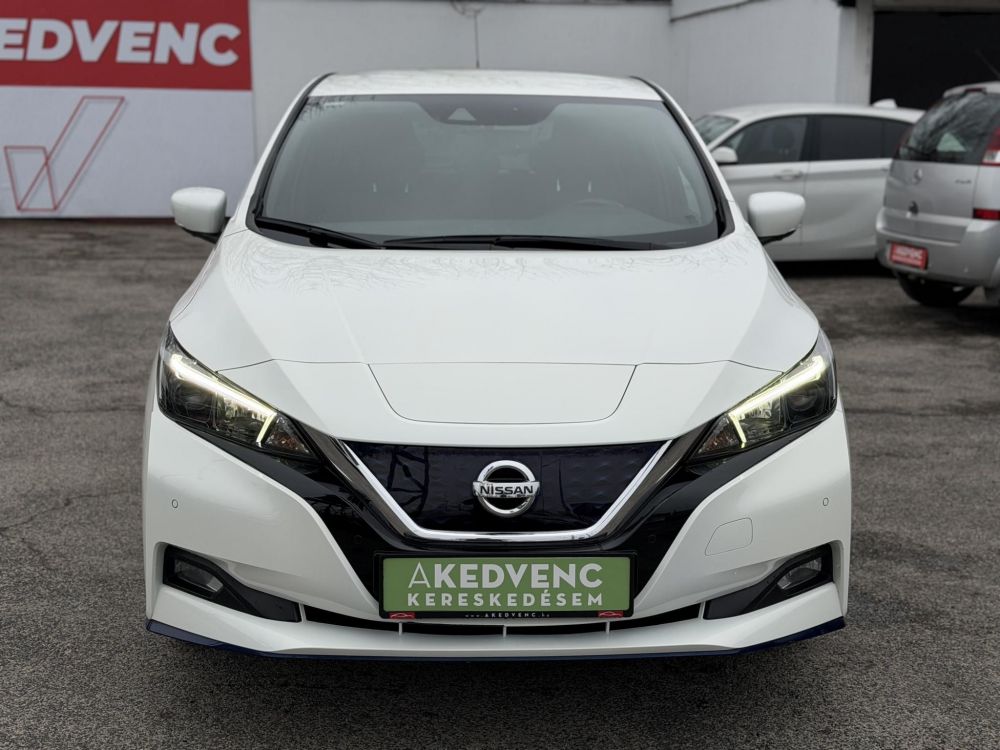 NISSAN LEAF N-Connecta e+ 62kWh (Automata) 96% akku 9e km. 360 kamera ProPilot 4x ülésfűtés