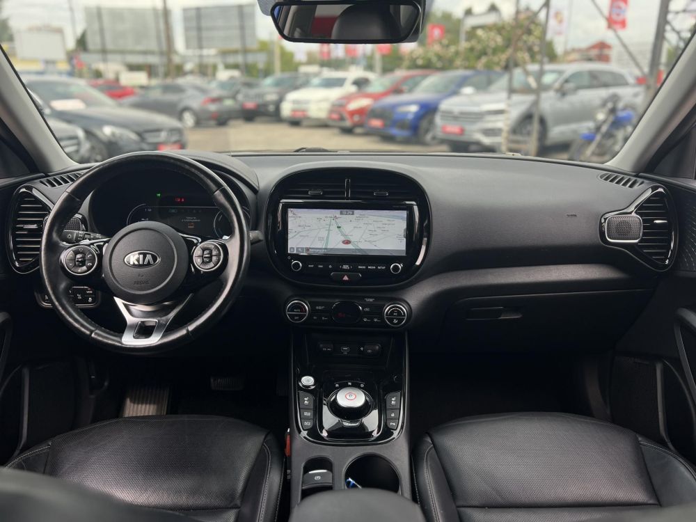 KIA SOUL EV 64kWh Gold 114e km. magas felszereltség. head-up. üléshűtés. carplay. 400+km hatótáv!