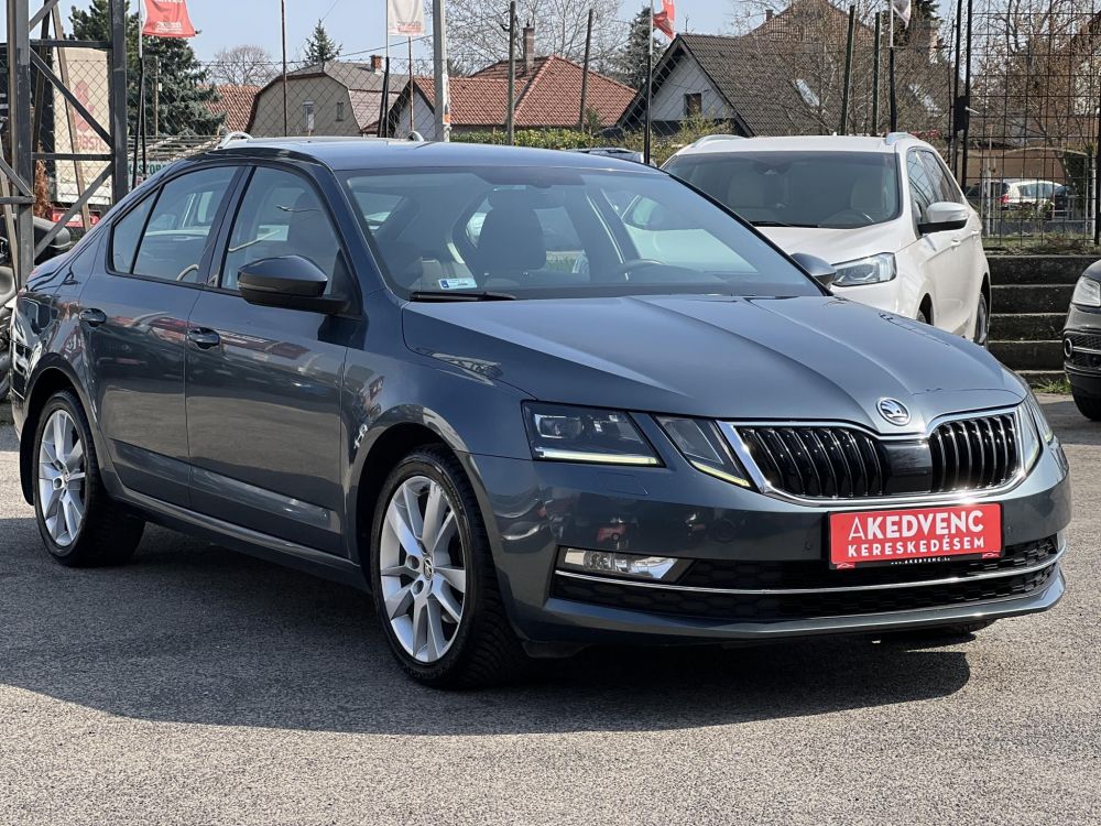 SKODA OCTAVIA 1.4 TSI Style DSG M.o.-i. sérülésmentes. CARPLAY!