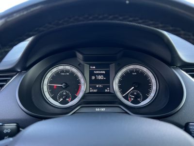 SKODA OCTAVIA Combi 1.6 CR TDI Style M.o.-i. 1.tul. Tempomat Ülésfűtés Tolatóradar Carplay Téli-nyári kerék!
