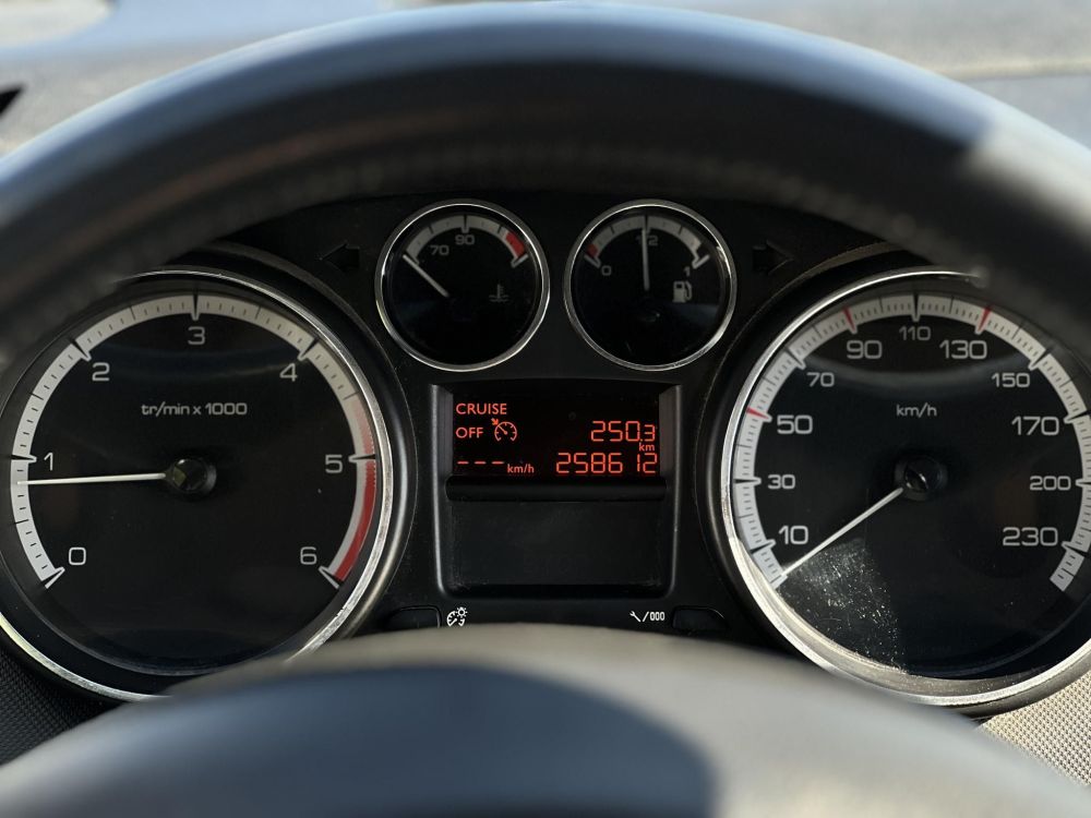 PEUGEOT 308 1.6 e-HDi Active Magyarországi. vezérlés cserélve. friss műszaki vizsga!