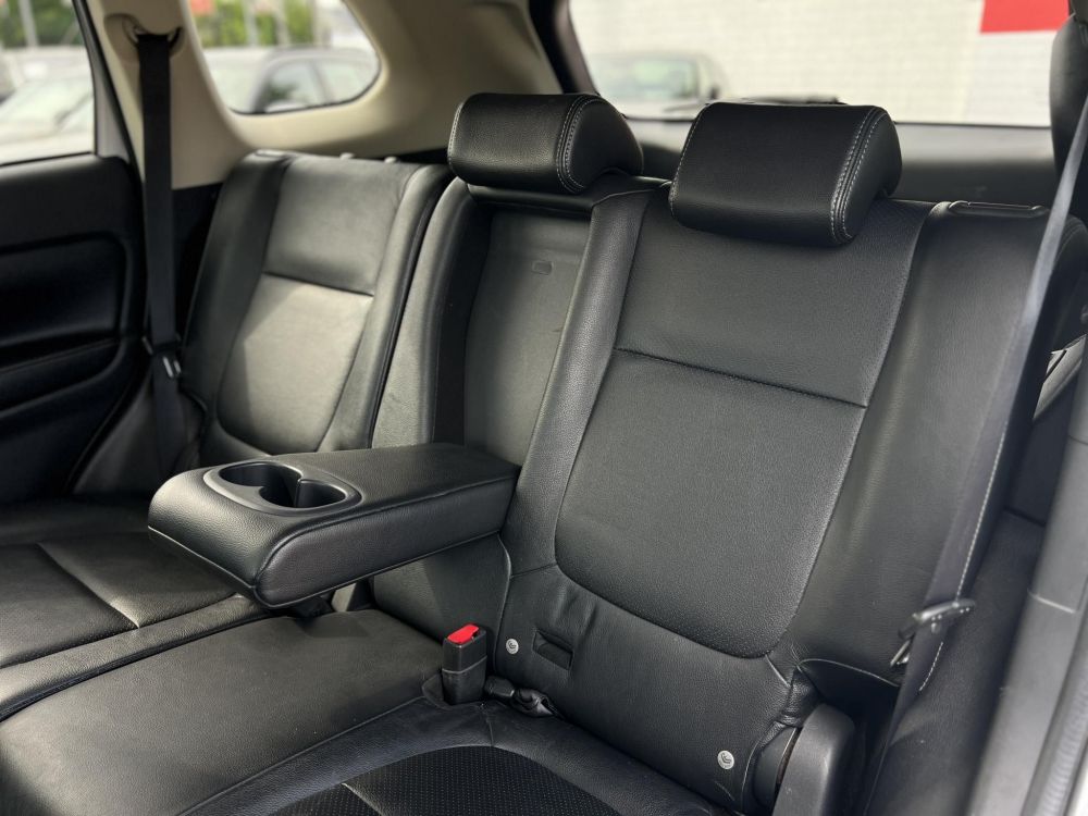MITSUBISHI OUTLANDER 2.0 MIVEC Instyle Navi 4WD CVT