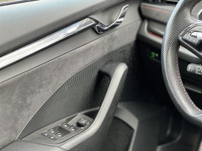 SKODA OCTAVIA Combi 2.0 TDI SCR RS DSG Magyarországi. Gyári fényezés. Végig vezetett szervizkönyv!