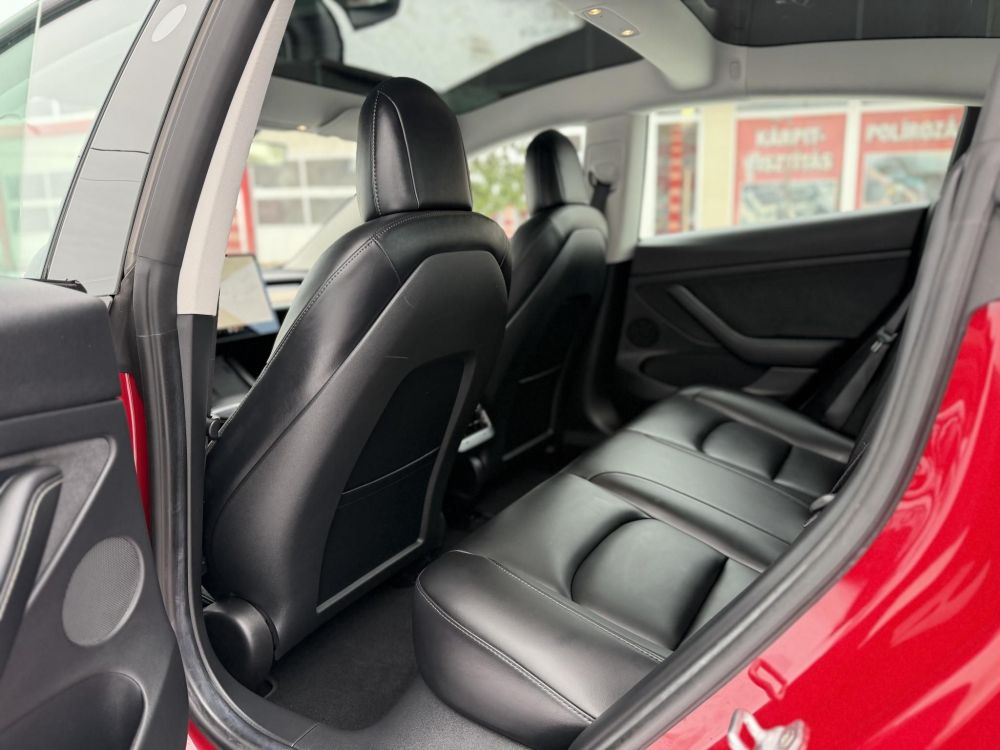 TESLA MODEL 3 Long Range AWD (Automata) 54e km. mátrix LED. hőszivattyú. premium hifi. gyönyörű állapot!