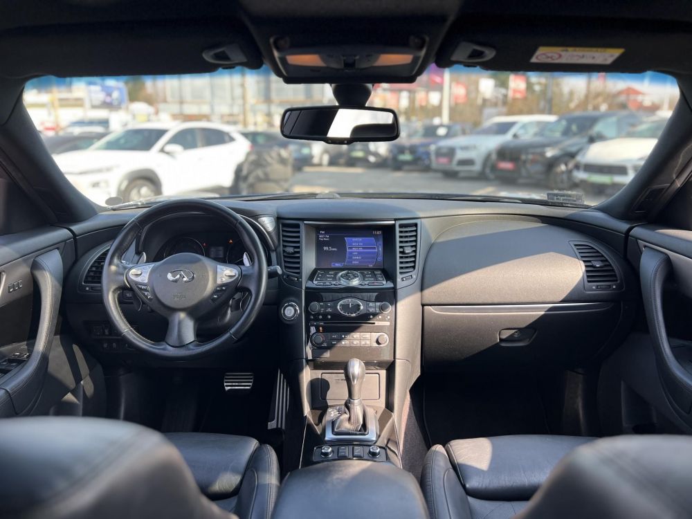 INFINITI QX70 QX70S 3.7 V6 Premium (Automata) EU6 105e km. Tempomat 360 kamera BOSE Téli-nyári garnitúra!