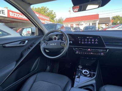 KIA NIRO e-Niro 64kWh Gold Carplay. Tolatókamera. Virtual cockpit. Végig márkaszervizelt!