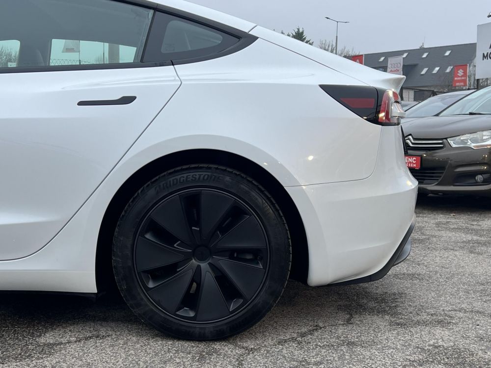 TESLA MODEL 3 RWD Premium (Automata) Kifogástalan. újszerű állapotban. 500km WLTP
