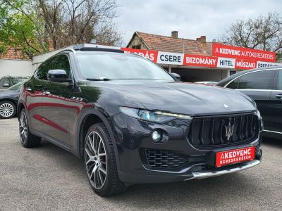 MASERATI LEVANTE 3.0 D V6 (Automata) LED Panorámatető Harman/Kardon Memória Ülésfűtés/hűtés 360kamera