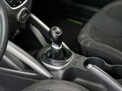 HYUNDAI VELOSTER 1.6 GDI Life klíma. tolatóradar. bluetooth. 2 gyári kulcs!