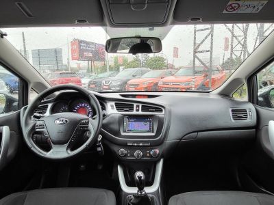KIA CEE'D SW 1.6 CRDI LX Klíma Tempomat Navi Bluetooth Szervizelt!