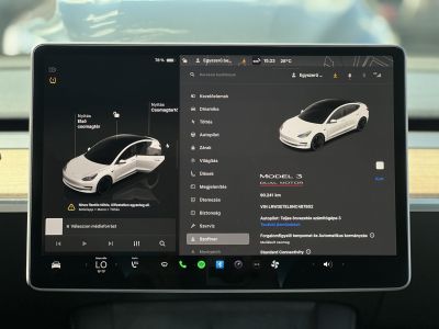 TESLA MODEL 3 Performance AWD (Automata) 90e km. AMD Ryzen. mátrix LED. hőszivattyú. 2 töltőkábel. megkímélt állapot!