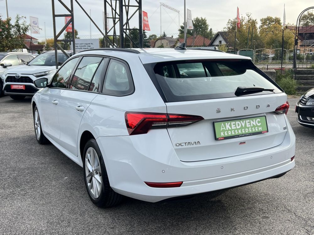 SKODA OCTAVIA Combi 1.4 TSI pHEV Ambition DSG 22e km. LED Tempomat Carplay Sávtartó Ülésfűtés Kormányfűtés Virtual Cockpit