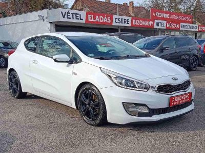 KIA CEE'D Pro1.6 CRDI EX Klíma Tempomat Bluetooth 182e km!