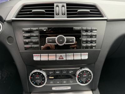 MERCEDES-BENZ C 220 T CDI BlueEFFICIENCY Avantgarde (Automata) Magyarországi Teljes szerviztörténet!