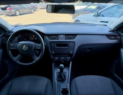 SKODA OCTAVIA Combi 1.6 CR TDI Ambition M.o.-i. Klíma Tempomat Bluetooth!Start-Stop rendszer!4-5L/100km