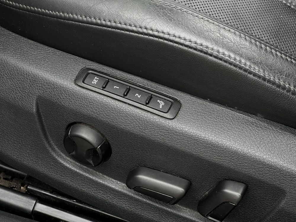 SKODA SUPERB Combi 2.0 TDI SCR Style 4x4 DSG 158e km. M.o.-i. panorámatető. üléshűtés. virtual cockpit. CARPLAY!
